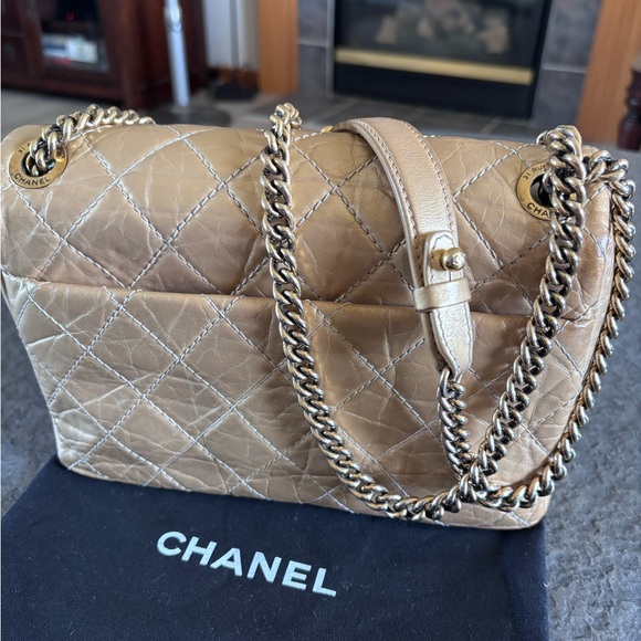 ⚜️⚜️Chanel Authentic Vintage Metallic Gold Quilted Chain Shoulder Bag ⚜️⚜️ - Picture 3 of 16